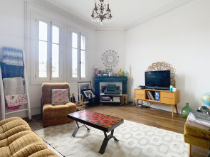 Maison en vente &agrave; Auch / 6 pi&egrave;ces 210 m&sup2;